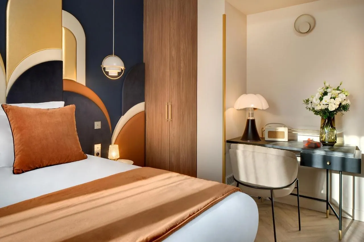 Artemisia Montmartre Otel