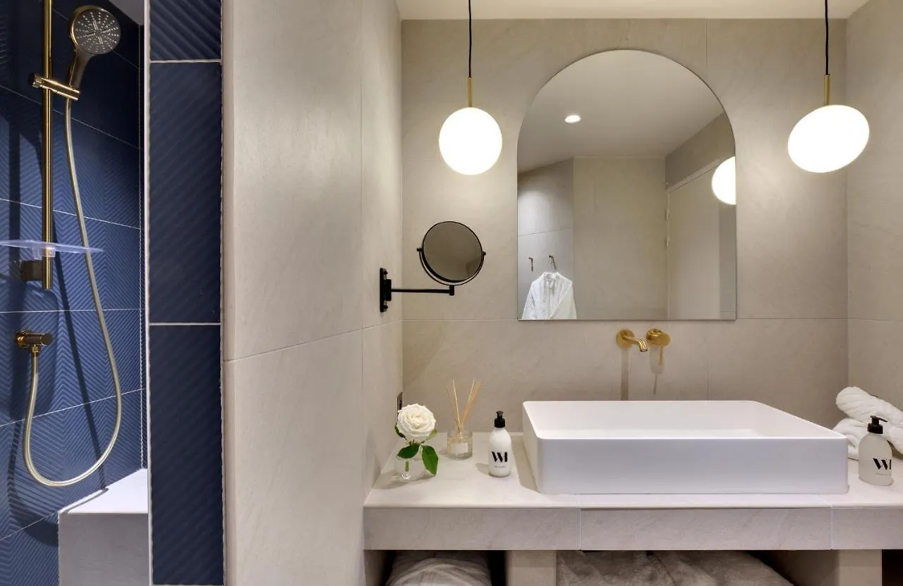 Hotel Artemisia Montmartre 4*