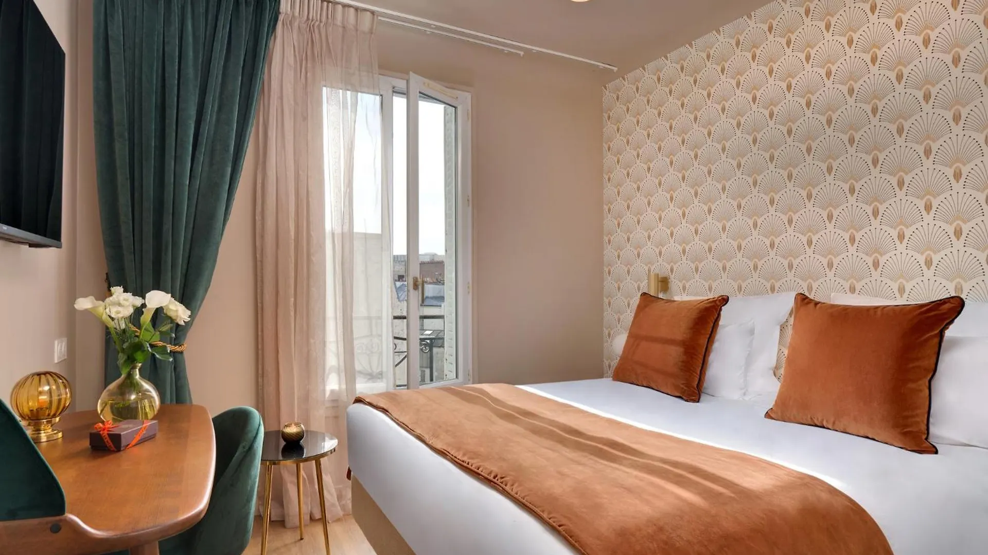 Artemisia Montmartre 4* Paris